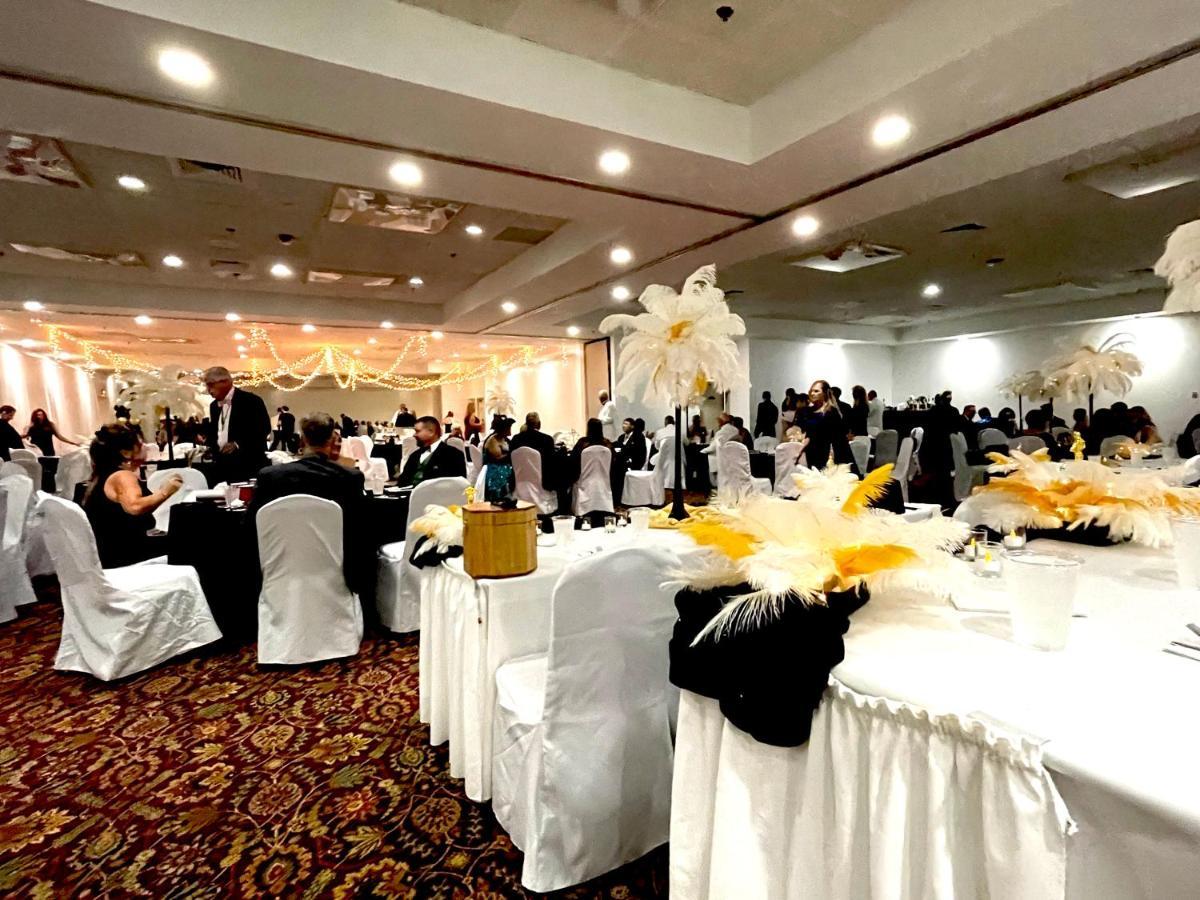 Mclure Hotel Wheeling Dış mekan fotoğraf