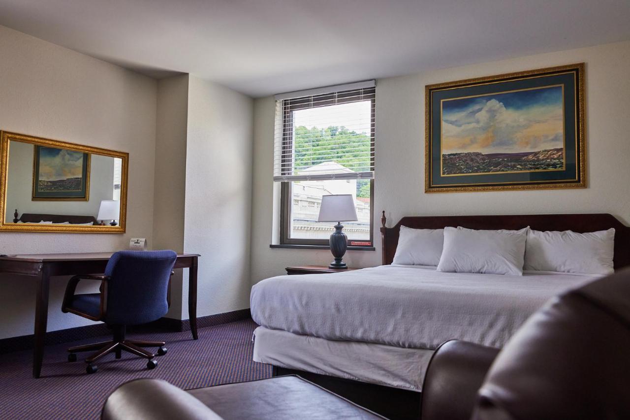 Mclure Hotel Wheeling Dış mekan fotoğraf