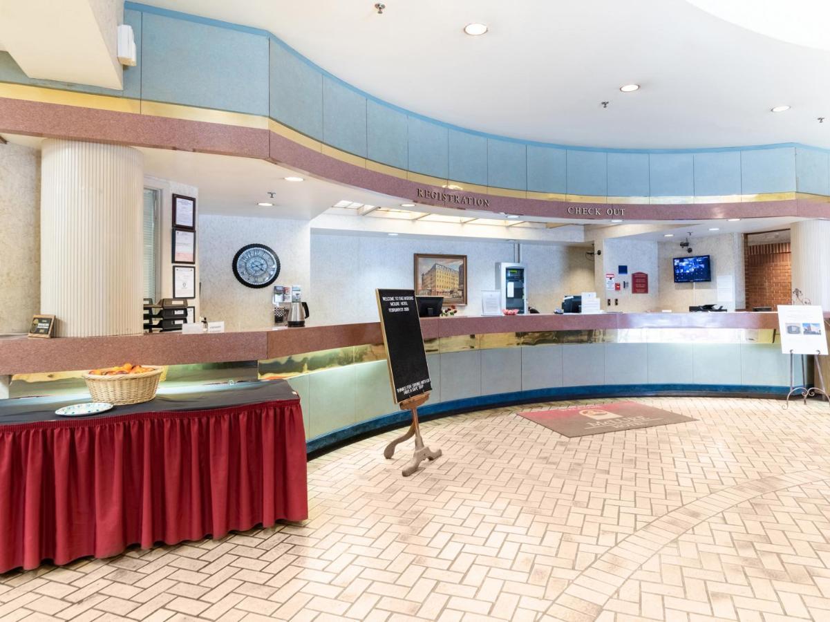 Mclure Hotel Wheeling Dış mekan fotoğraf