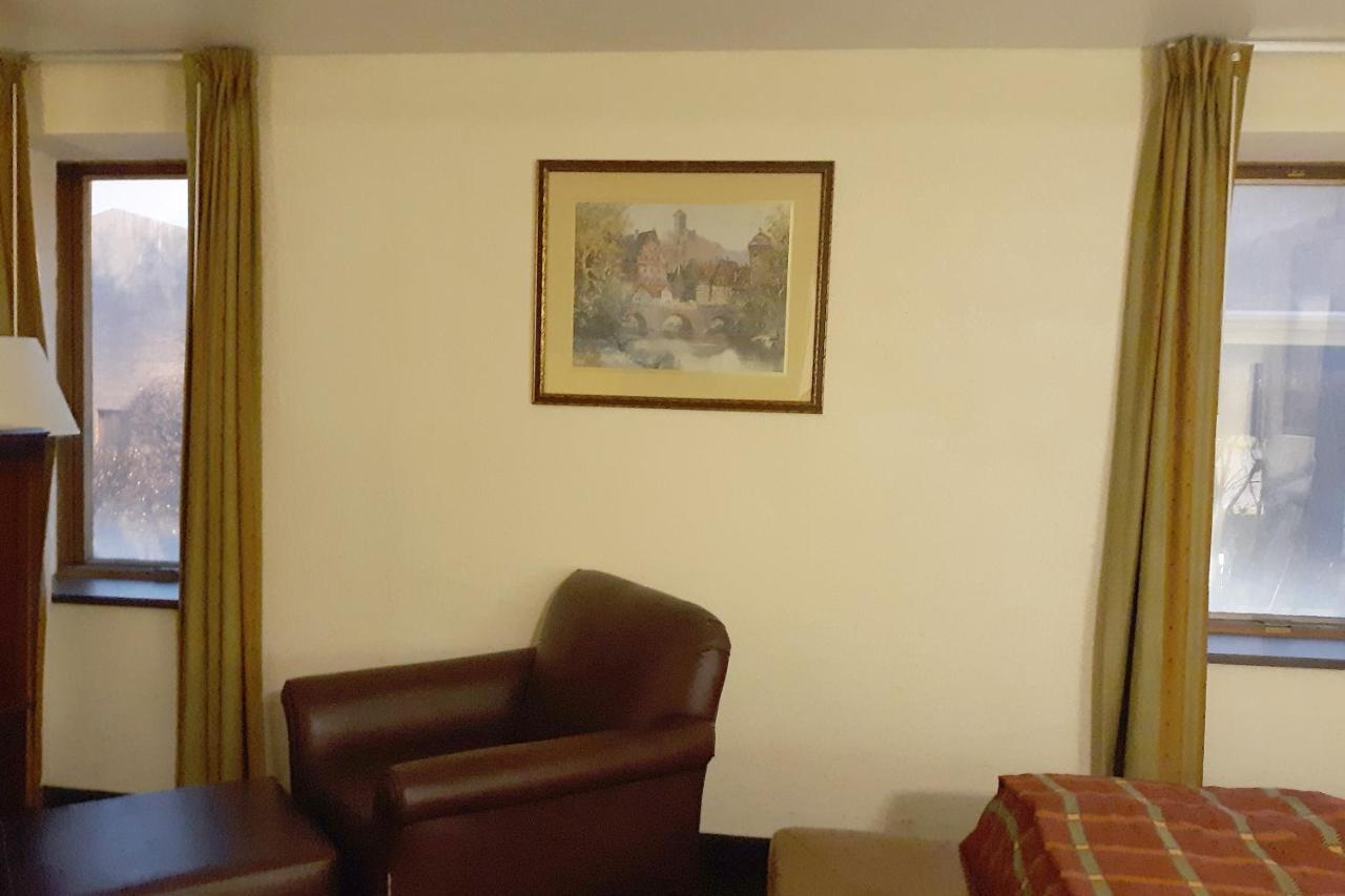 Mclure Hotel Wheeling Dış mekan fotoğraf